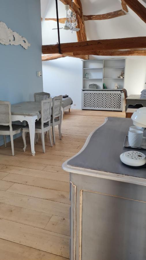 Belle Suite Dans Corps De Ferme - Logement Alicia Villiers-sous-Grez Exterior foto