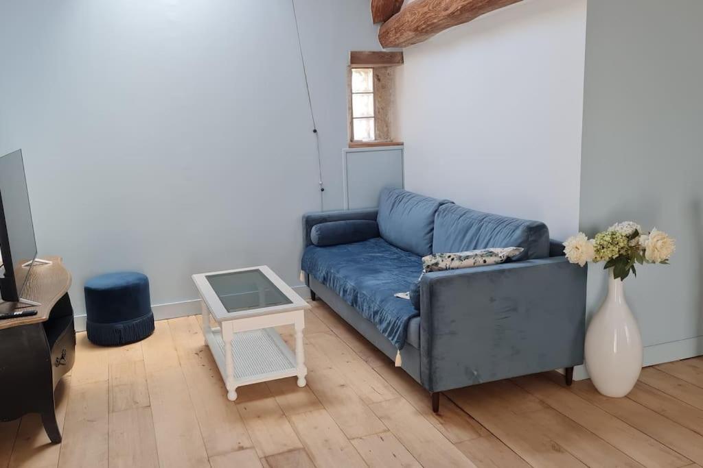Belle Suite Dans Corps De Ferme - Logement Alicia Villiers-sous-Grez Exterior foto