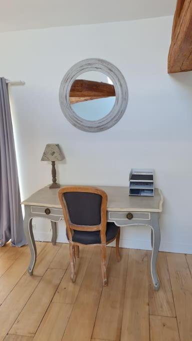 Belle Suite Dans Corps De Ferme - Logement Alicia Villiers-sous-Grez Exterior foto
